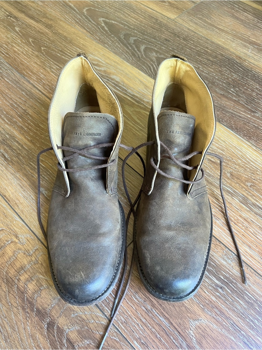 Frye Phillip Chukka Boots Brown Distressed Leather Lace-Up Ankle Boots Mens 10.5 - Picture 2 of 9